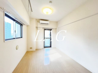 【居間・リビング】 | ジーヒルズ中町 | 洋室のお部屋です。