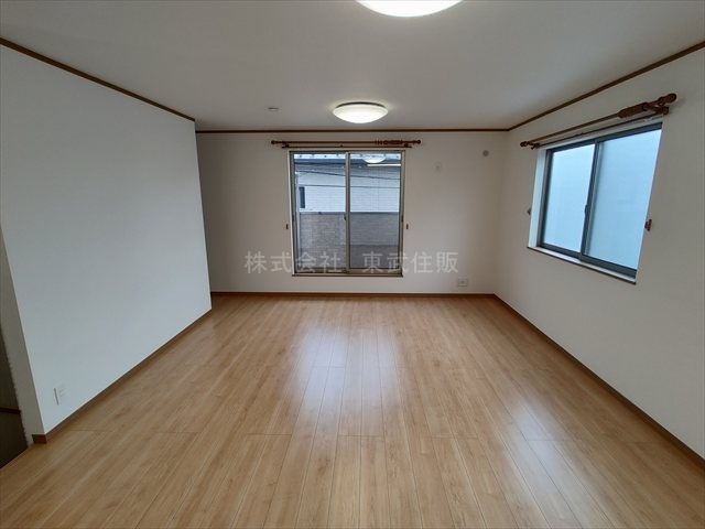 【居間・リビング】の画像