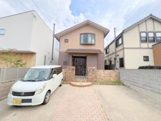 野上３丁目戸建ての駐車場|駐車場完備です