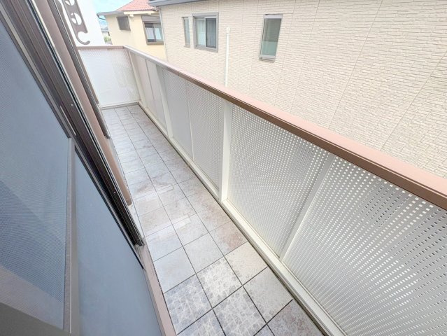 野上３丁目戸建てのバルコニー|広々としたバルコニーです