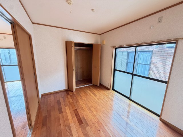 サニーの洋室