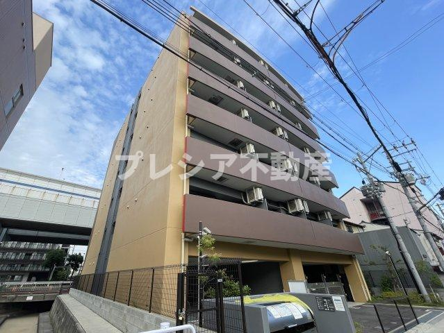 セレニテ甲子園プリエの外観
