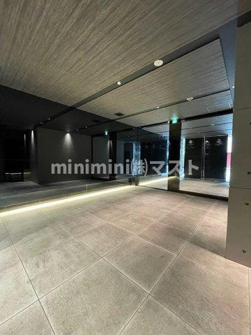 S-RESIDENCE堺筋本町Deuxのロビー
