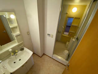 独立洗面化粧台付きでおすすめです！