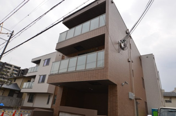 防犯カメラ・オートロック付きです！耐震性能3級で安心☆