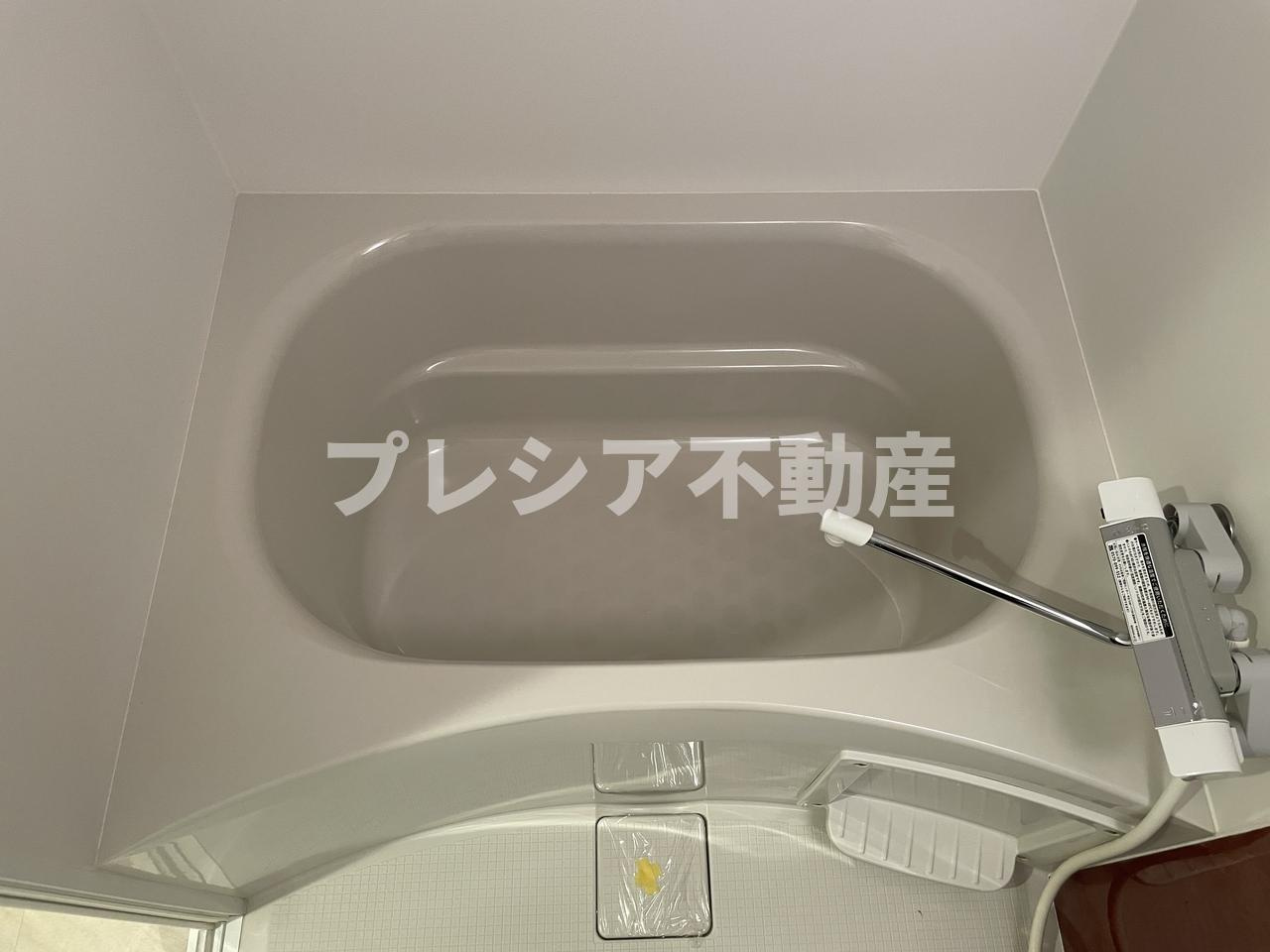セレニテ甲子園プリエの浴室