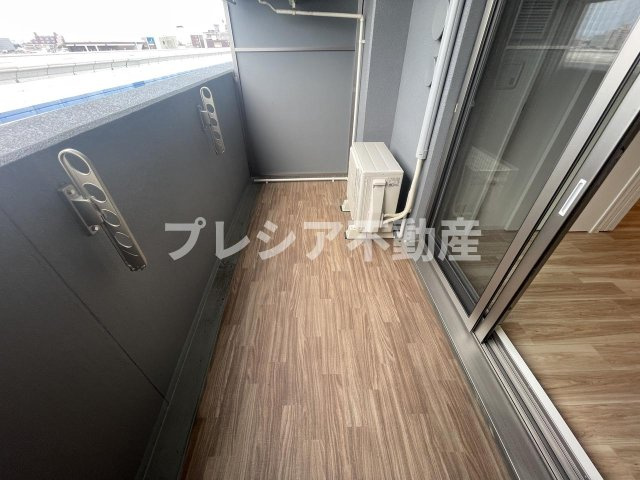 セレニテ甲子園プリエのバルコニー