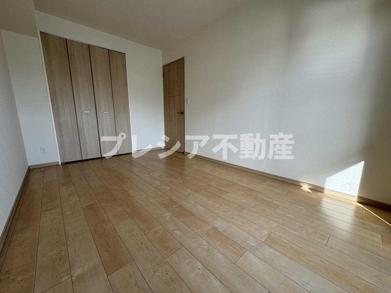 レジェンダリー甲子園浦風町の洋室