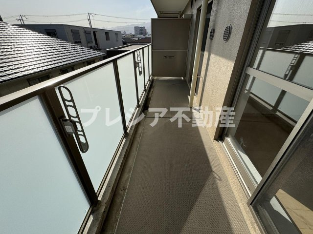 レジェンダリー甲子園浦風町のバルコニー