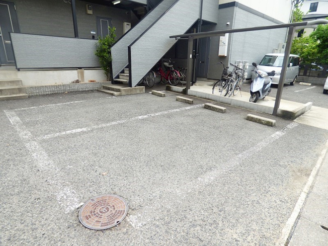 【駐車場】