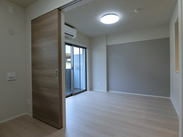 【洋室】 | サザンクレスト高師浜