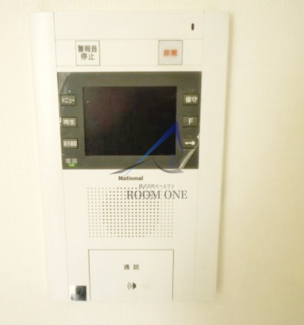 ラ・グラースダイヤモンドマンション桜上水のセキュリティ|モニター付きインターホンです。