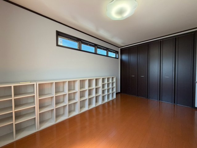 長久手市菖蒲池戸建の洋室