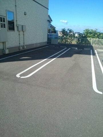 アルバＡの駐車場|駐車場があります