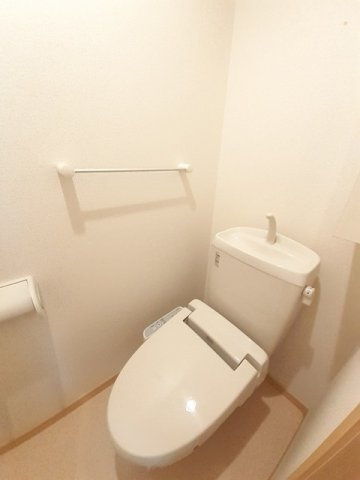 ヴェルフィオーレのトイレ|落ち着いたトイレです