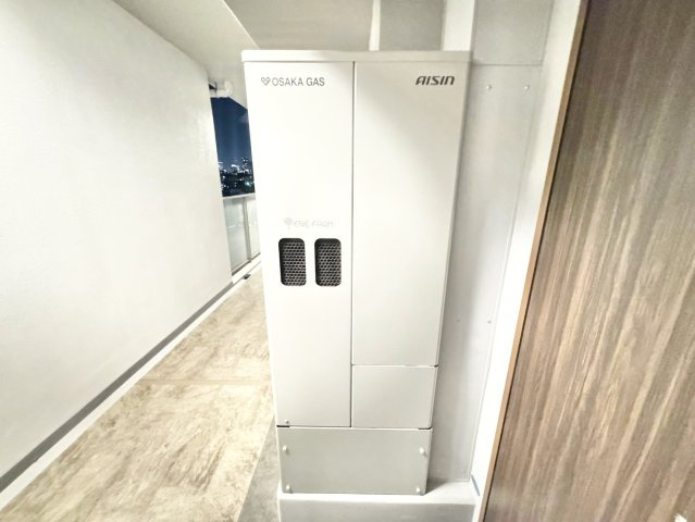 エステムコートパークウイングスの発電・温水設備|エネファーム付きで光熱費を削減！自宅で電気とお湯を同時に作れます。