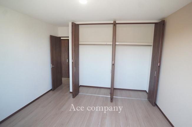 【子供部屋】 | 平野区喜連3丁目 | 【3階：洋室6.8帖】大容量のクローゼット完備です！