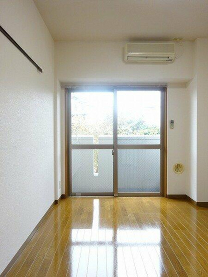 【寝室】