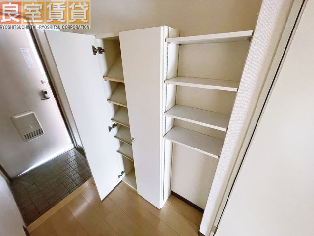 【玄関】 | シャンボール近藤Ⅰ