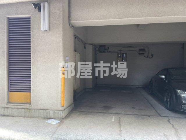 ライオンズステーションプラザ両国の駐車場