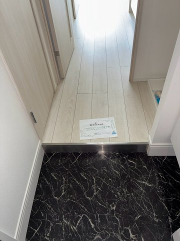 S-RESIDENCE東日暮里の玄関