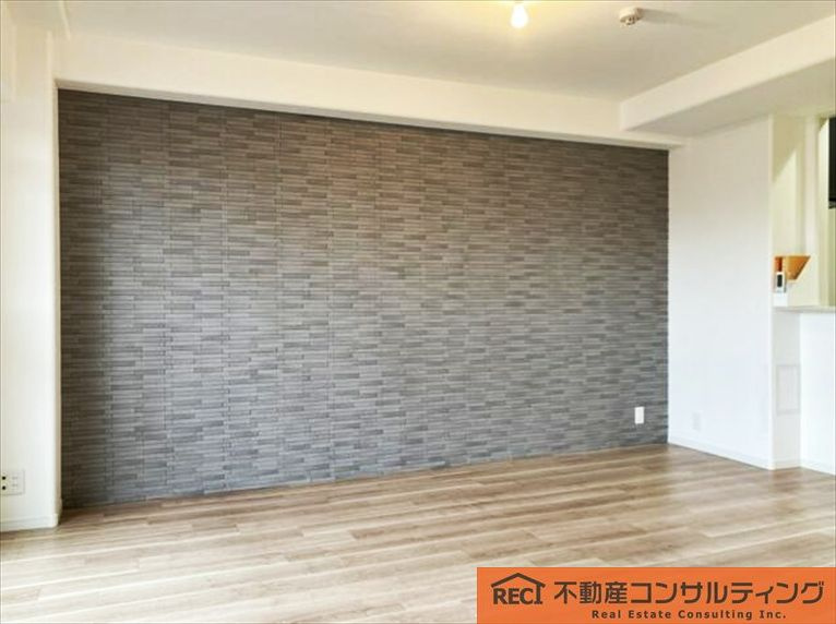 エンゼルハイム本山の居間・リビング