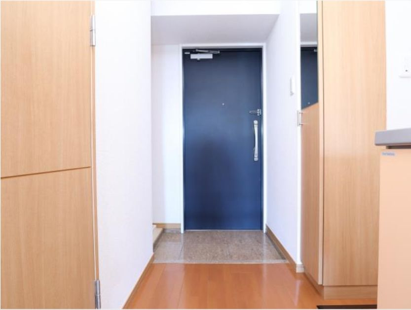 名古屋市昭和区鶴舞２丁目の賃貸マンションの玄関