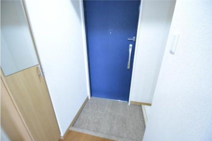 名古屋市昭和区鶴舞２丁目の賃貸マンションの玄関