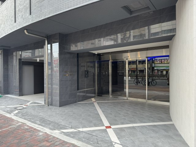 【エントランス】 | セレニテ難波リアン