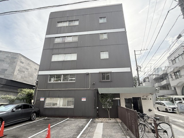 【外観】 | 原宿第2コーポ | さほど大きなサイズではありませんが、清潔感があり、好感の持てるマンション外観。ぜひ一度、現地でご覧ください。～即日のご見学可能～　お問合せはお気軽にどうぞ。
