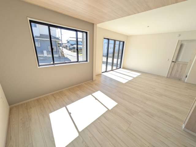 水戸市見川　3期　新築戸建て　2号棟の居間・リビング