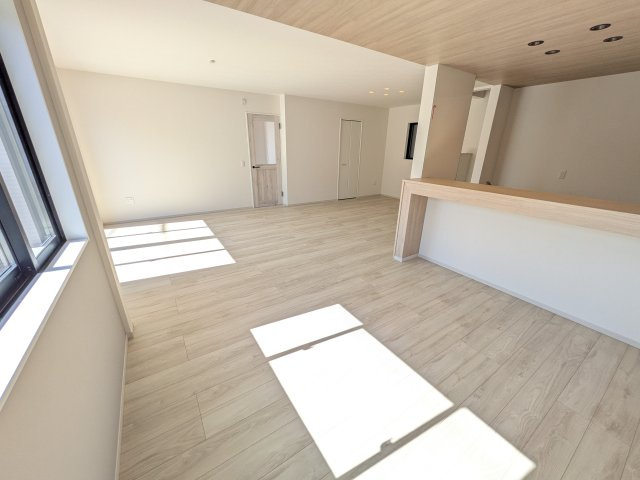水戸市見川　3期　新築戸建て　2号棟の居間・リビング