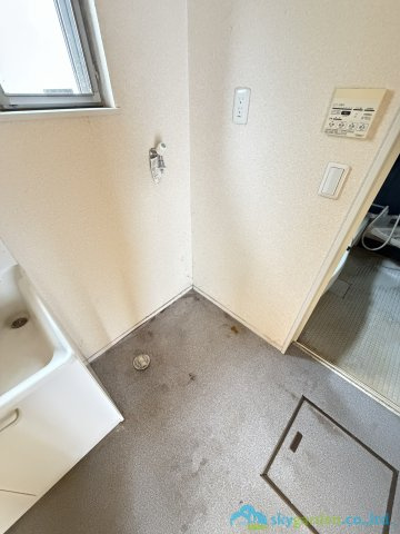 秦野市菩提　中古戸建のランドリースペース