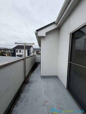 秦野市菩提　中古戸建のバルコニー