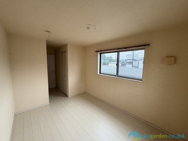 秦野市菩提　中古戸建の洋室