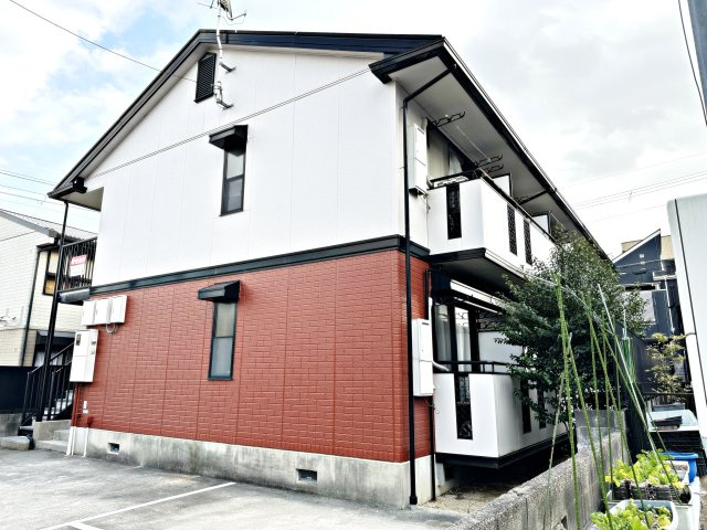 ジュネス仁川の外観|建物外観を気になさる方へ、見た目の良い物件です