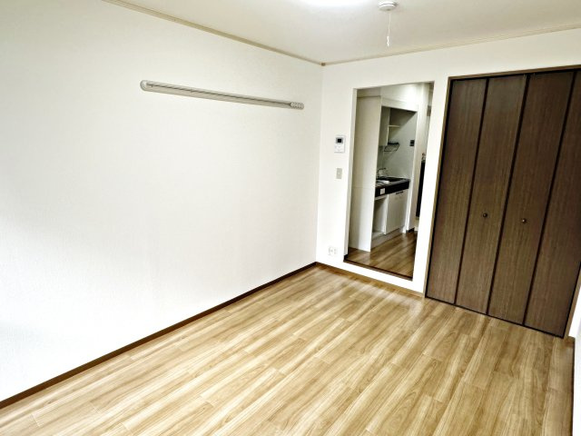 ジュネス仁川の居間・リビング|使いやすい居間です