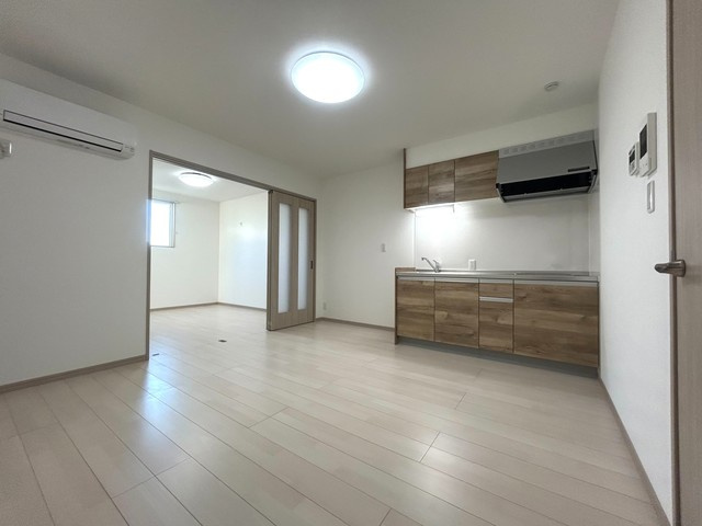 ブラン蒲町の居間・リビング