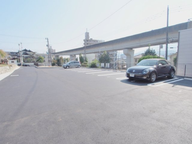 サンクレールの駐車場