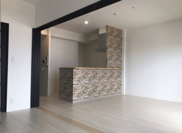 熊本市南区刈草１丁目の賃貸マンションの居間・リビング