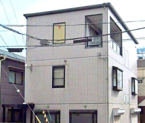 中央区熊内橋通5丁目のバルコニー|バルコニーが西向きの為陽のあたる時間が長く冬でも暖かいです
