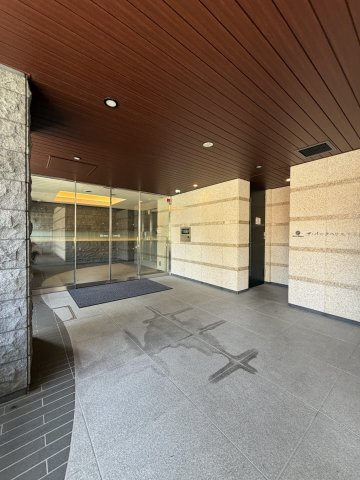ザパークハウス中目黒小川坂のエントランス