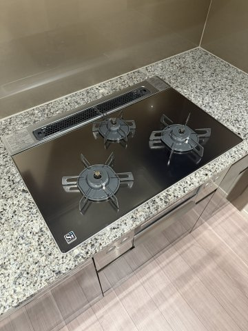 ザパークハウス中目黒小川坂のキッチン|3口ガスコンロ