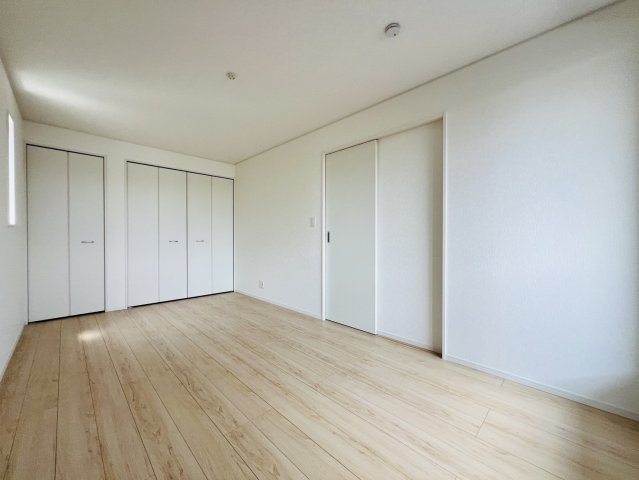 半田市美原町1丁目225番の一部『仲介手数料無料』新築一戸建て・建売の洋室