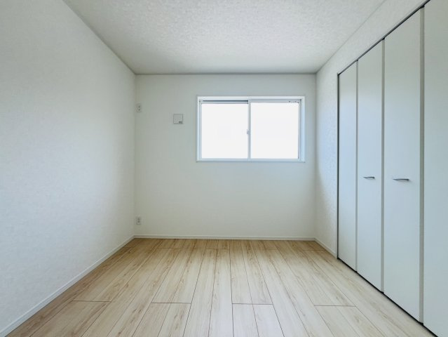 半田市美原町1丁目225番の一部『仲介手数料無料』新築一戸建て・建売の洋室