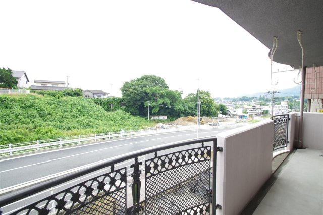 オーセンティック室園ＥＡＳＴのバルコニー