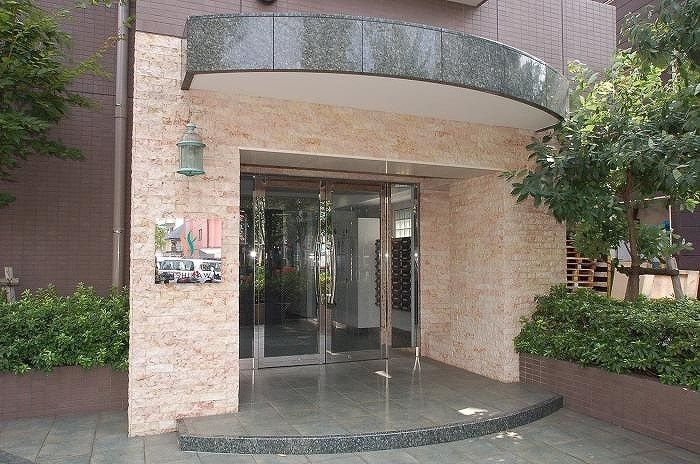 ステージファースト小石川のエントランス