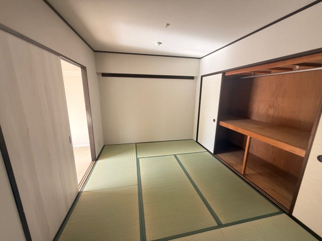 ファミール若園の和室