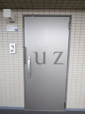 サンハイム鶴見の玄関