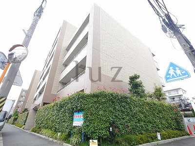 サンハイム鶴見の外観